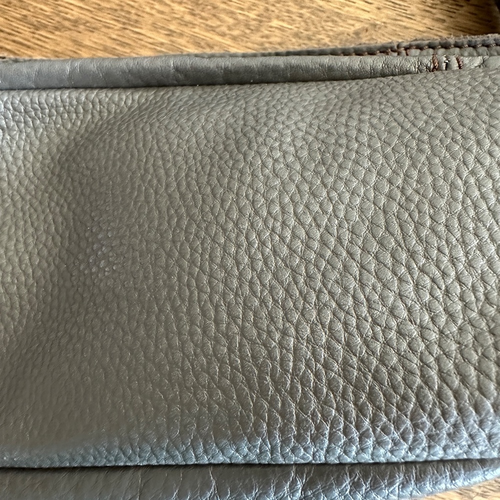 The Sak Brown Leather Shoulder Bag - Picture 9 of 9